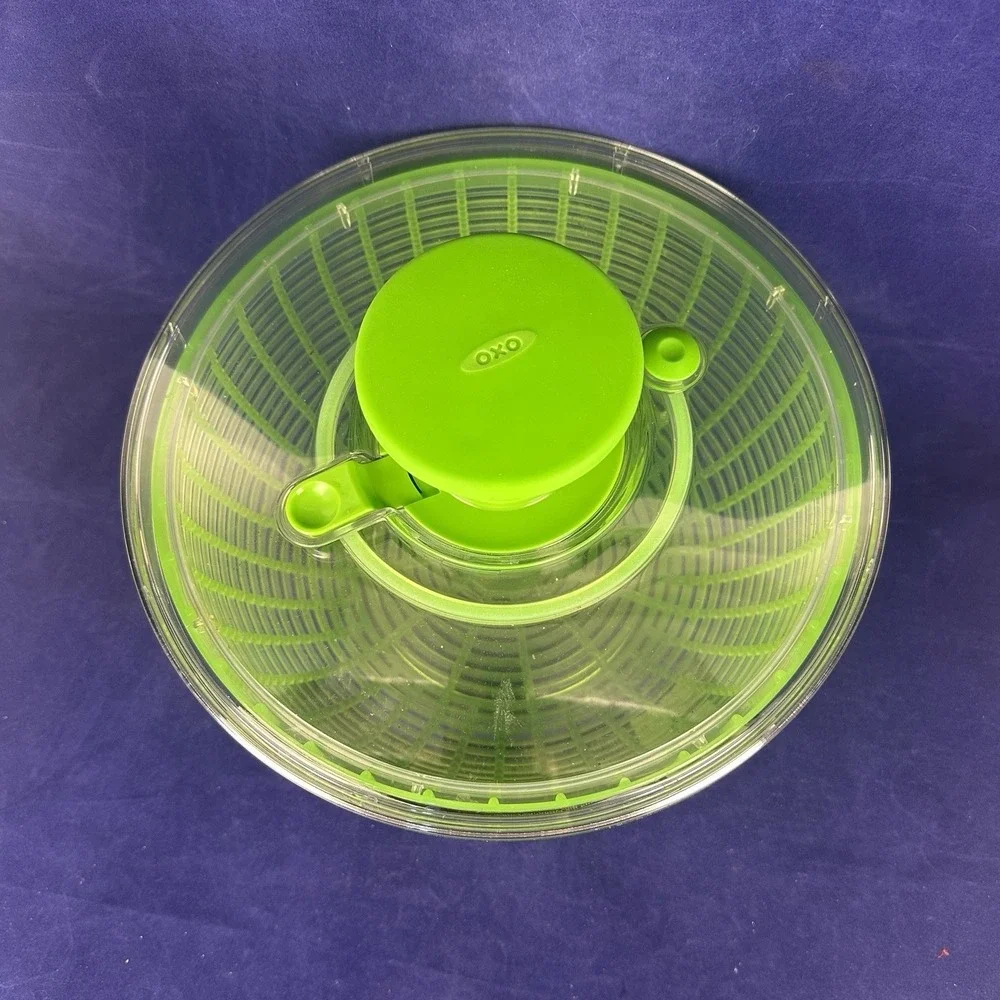 OXO Good Grips Salad Spinner, Fruit Washer and Lettuce Spinner
